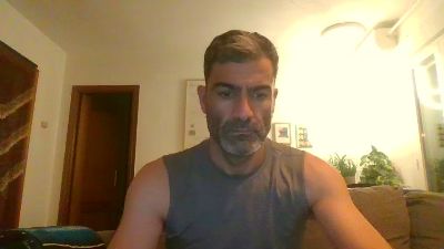 hotreds webcam model stream image