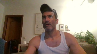 hotreds webcam model stream image