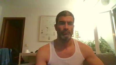 hotreds webcam model stream image