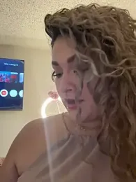 Sara_smiiith211 webcam stripchat model stream image