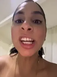 charlotte_stevenss_ webcam model stream image