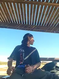 LargeDominoes webcam stripchat model stream image