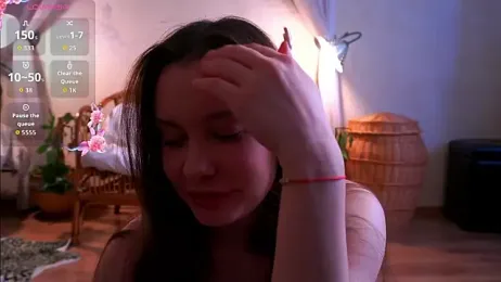 EvaDowe webcam model stream image