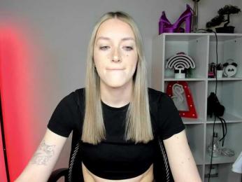 EvelynBlond26 webcam model stream image