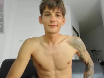 aiko_miracle webcam model stream image