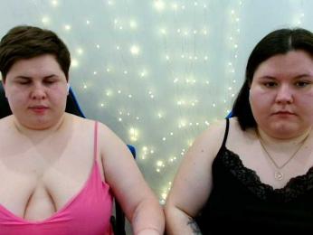 BeckyAndEllen webcam model stream image