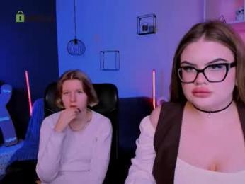 gloria_bubble webcam model stream image