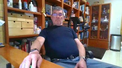 quique185bcn webcam model stream image