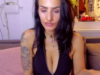 alphaqueenx webcam model stream image