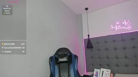 scarletcherry18 webcam model stream image