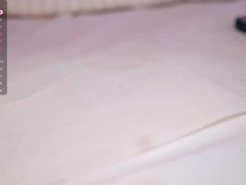 Vesia webcam model stream image