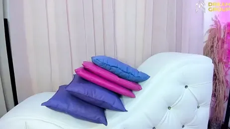 Yourslust_ webcam stripchat model stream image