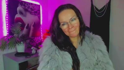Helen_Wild webcam model stream image