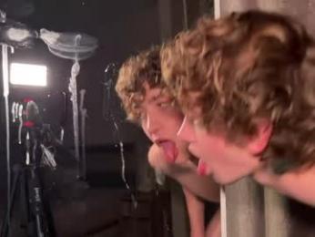 aronyou_win webcam chaturbate model stream image