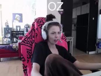 tinykylie webcam model stream image