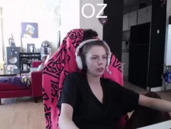 tinykylie webcam model stream image