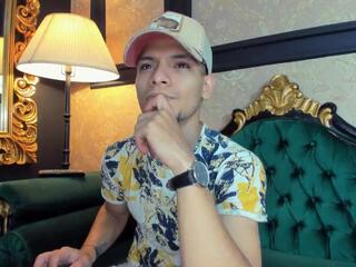 Alessandro Kiing webcam model stream image