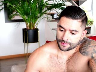 Lukhas webcam flirt4free model stream image