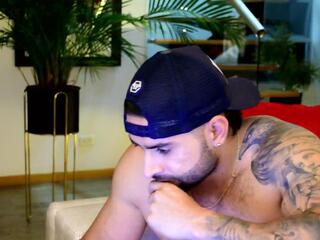 Lukhas webcam flirt4free model stream image