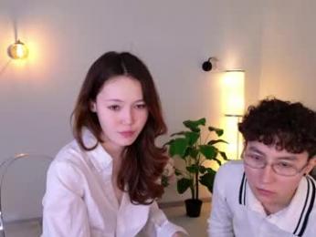 pinktwinss webcam model stream image