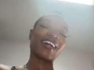 tastethepeach webcam model stream image