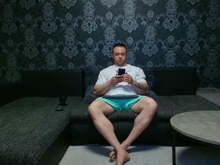 Lerroy Alpha webcam model stream image