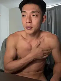 Yooo17 webcam model stream image