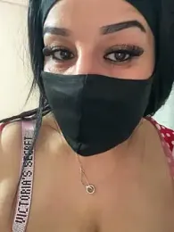 mari_layali webcam model stream image