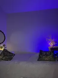 Cinamoonn webcam model stream image