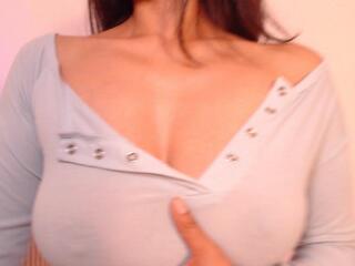 Ximena Queen webcam model stream image