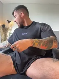 DimitriSullivan_ webcam model stream image