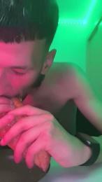 TuuNeenee30 webcam cam4 model stream image