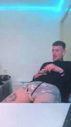 TuuNeenee30 webcam cam4 model stream image