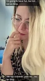 EmyLana webcam model stream image