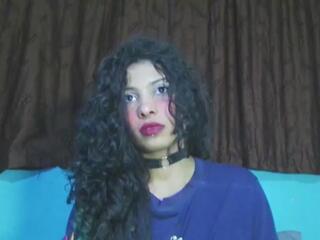 Petite Ariana webcam flirt4free model stream image