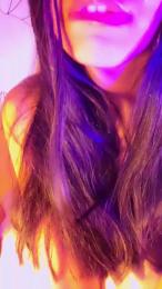 Aloneathome22 webcam cam4 model stream image