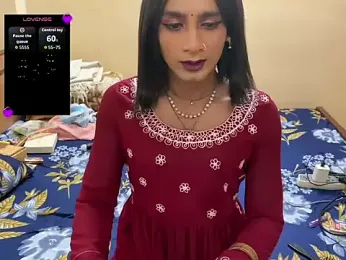 LuvLayla webcam model stream image