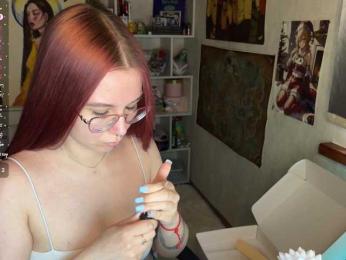 Kushina webcam model stream image