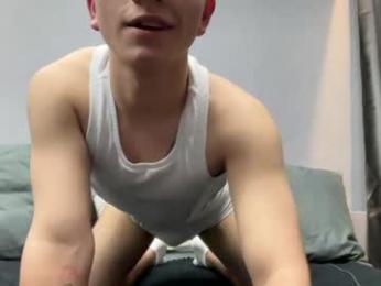 maxwoolf webcam model stream image