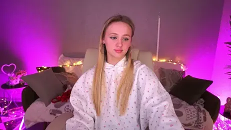 LylaYeess webcam model stream image