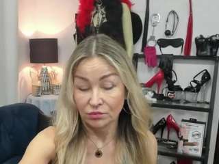 luxcrystal webcam model stream image