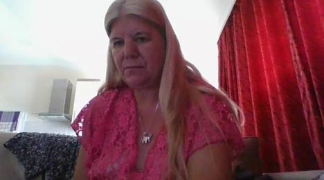 TrustfulVampire1 webcam model stream image