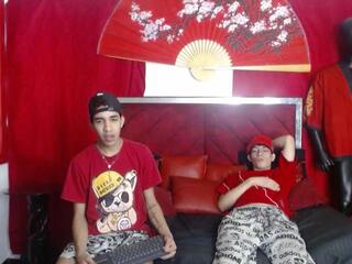 Sasuke Brons & Kevin Kelce webcam model stream image