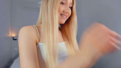 dreamira webcam model stream image