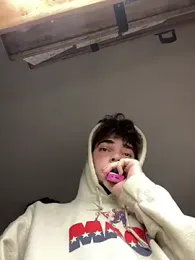 dommydom7177 webcam model stream image