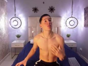 hunterheat_ webcam model stream image