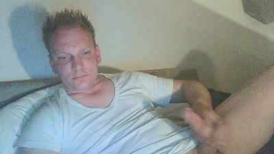 Mickxll webcam model stream image