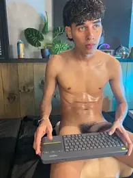 andrewortix webcam stripchat model stream image