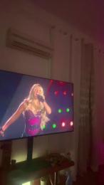 leahtop webcam model stream image