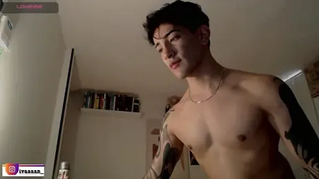 ivaaaan_ webcam stripchat model stream image